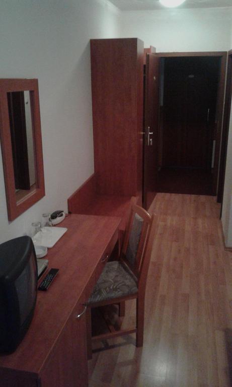 Pontis Hotel Biatorbagy Room photo